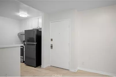 15425 Sherman #107A, Van Nuys, CA 91406 - Photo 3