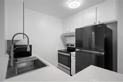 15425 Sherman #107A, Van Nuys, CA 91406 - Photo 9