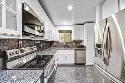 1900 Vine Street #212, Los Angeles, CA 90068 - Photo 13