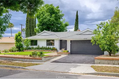 11555 Collett, Granada Hills, CA 91344 - Photo 35