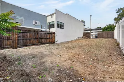9939 Commerce Avenue, Tujunga, CA 91042 - Photo 29