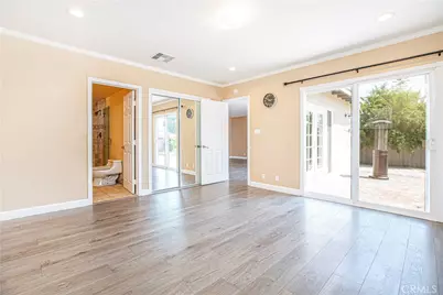 10207 Collett Ave, North Hills, CA 91343 - Photo 17