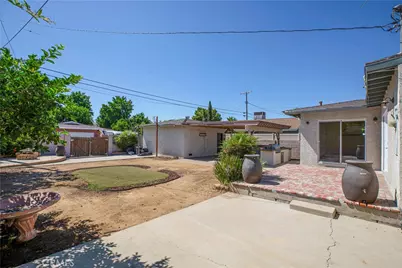 10207 Collett Ave, North Hills, CA 91343 - Photo 19