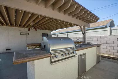 10207 Collett Ave, North Hills, CA 91343 - Photo 23