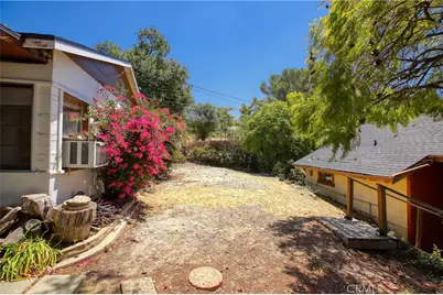 9940 Sunland Boulevard, Shadow Hills, CA 91040 - Photo 25