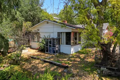 9940 Sunland Boulevard, Shadow Hills, CA 91040 - Photo 15