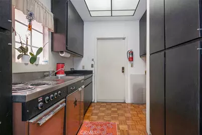 208 S Louise Street, Glendale, CA 91205 - Photo 29