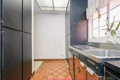 208 S Louise Street, Glendale, CA 91205 - Photo 31