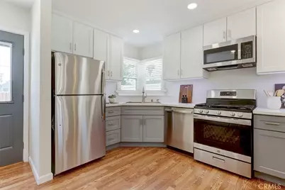 6413 Jamieson, Reseda, CA 91335 - Photo 11