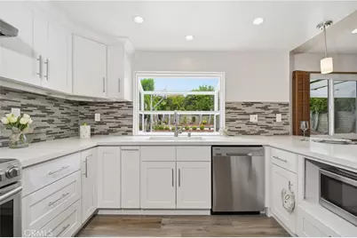 20439 Hemmingway, Winnetka, CA 91306 - Photo 13