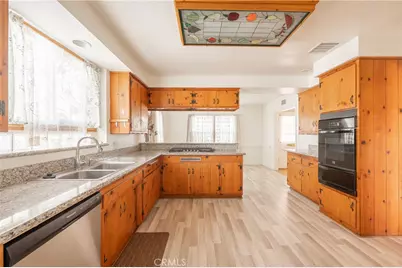15439 Hart Street, Van Nuys, CA 91406 - Photo 21