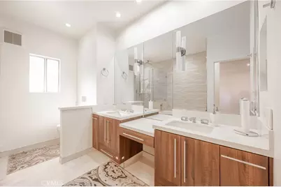 11560 Moorpark Street #204, North Hollywood, CA 91602 - Photo 21