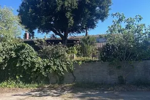 8228 Wentworth St, Sunland, CA 91040 - Photo 3