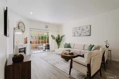 435 E Valencia #105, Burbank, CA 91501 - Photo 1