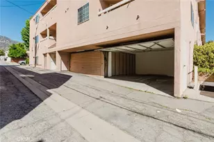 435 E Valencia, Burbank, CA 91501 - Photo 33