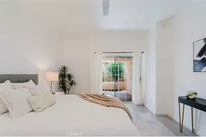 435 E Valencia #105, Burbank, CA 91501 - Photo 23