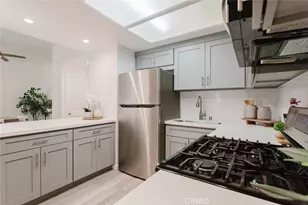435 E Valencia, Burbank, CA 91501 - Photo 15
