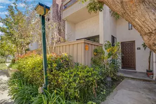 17150 Burbank, Encino, CA 91316 - Photo 3