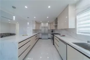 902 E Walnut Ave, Burbank, CA 91501 - Photo 7