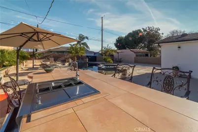 902 E Walnut Avenue, Burbank, CA 91501 - Photo 27