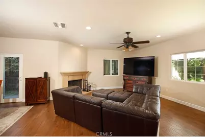 1595 E Avenida De Las Flores, Thousand Oaks, CA 91362 - Photo 3
