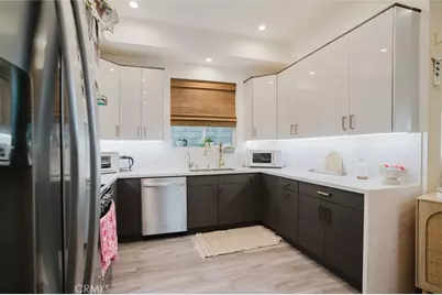 10247 Floralita Avenue, Sunland, CA 91040 - Photo 13