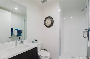 14104 W Monroe Pl, Van Nuys, CA 91405 - Photo 19