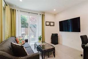 14104 W Monroe Pl, Van Nuys, CA 91405 - Photo 15