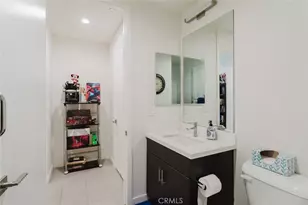 14104 W Monroe Pl, Van Nuys, CA 91405 - Photo 21