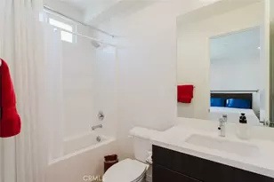 14104 W Monroe Pl, Van Nuys, CA 91405 - Photo 45