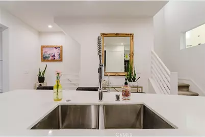 14104 W Monroe Place, Van Nuys, CA 91405 - Photo 25