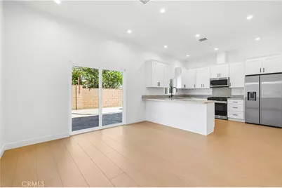 10024 Norwich Avenue, Mission Hills (San Fernando), CA 91345 - Photo 25