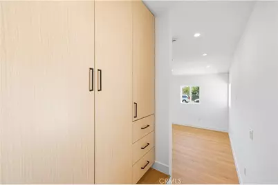 10024 Norwich Avenue, Mission Hills (San Fernando), CA 91345 - Photo 45