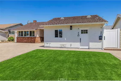 10024 Norwich Avenue, Mission Hills (San Fernando), CA 91345 - Photo 37