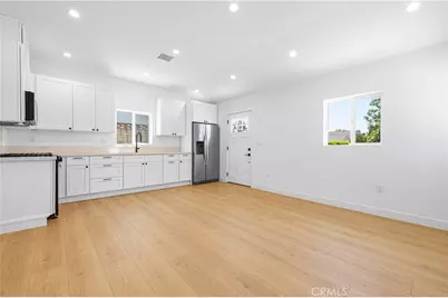 10024 Norwich Avenue, Mission Hills (San Fernando), CA 91345 - Photo 39