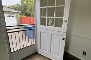 5620 Murietta Ave, Van Nuys, CA 91401 - Photo 11