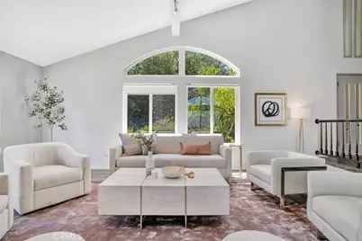 20138 Greenbriar, Tarzana, CA 91356 - Photo 15