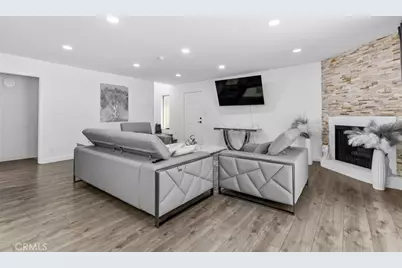 8801 Cedros Avenue #7, Panorama City, CA 91402 - Photo 3