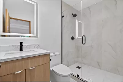 1713 W Alameda Avenue, Burbank, CA 91506 - Photo 53