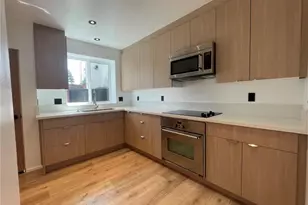 1713 W Alameda Ave, Burbank, CA 91506 - Photo 1