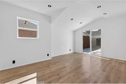 1713 W Alameda Avenue, Burbank, CA 91506 - Photo 31