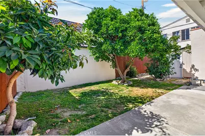 1713 W Alameda Avenue, Burbank, CA 91506 - Photo 43
