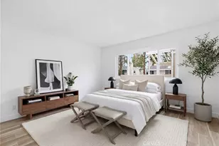 22137 Burbank, Woodland Hills, CA 91367 - Photo 7