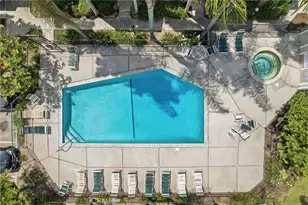 22137 Burbank, Woodland Hills, CA 91367 - Photo 17