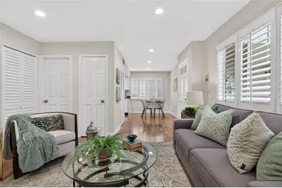 305 E Valencia #J, Burbank, CA 91502 - Photo 17