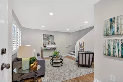 305 E Valencia #J, Burbank, CA 91502 - Photo 11