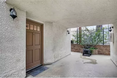 305 E Valencia #J, Burbank, CA 91502 - Photo 7