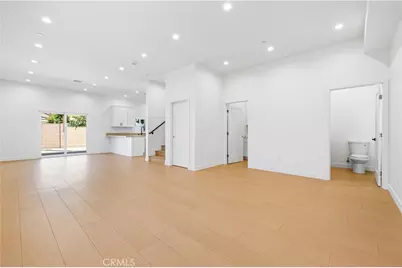 10024 Norwich Avenue, Mission Hills (San Fernando), CA 91345 - Photo 29