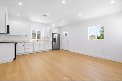 10024 Norwich Avenue, Mission Hills (San Fernando), CA 91345 - Photo 39