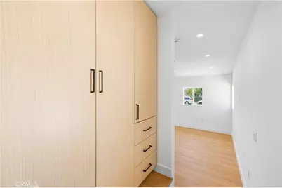 10024 Norwich Avenue, Mission Hills (San Fernando), CA 91345 - Photo 45
